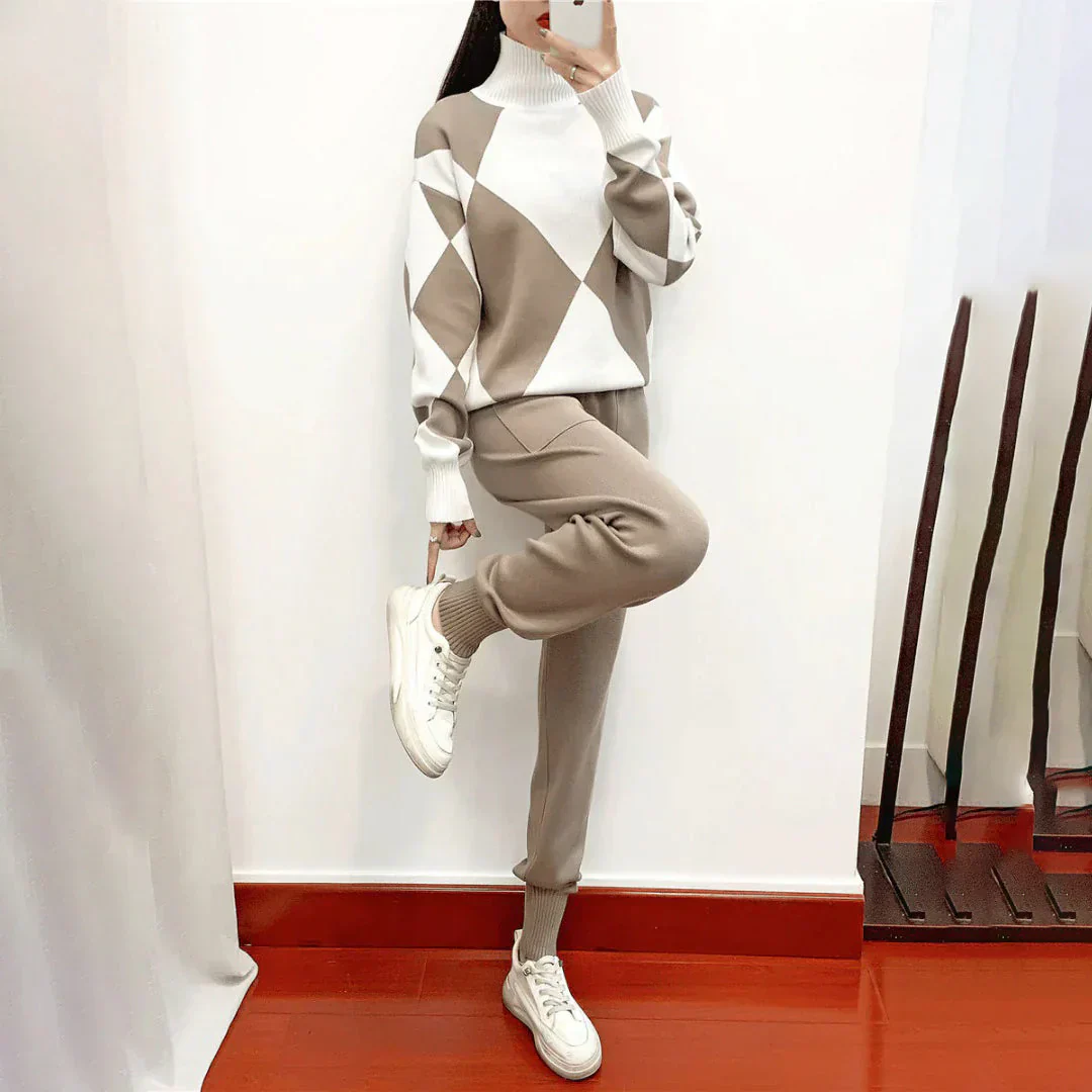 Amara Ensemble Femme – Survêtement Confortable avec Sweat à Manches Longues & Pantalon Taille Haute - Image 5