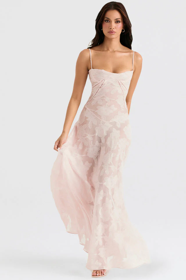 Kira Robe Longue Femme – Élégante Robe Noire en Dentelle avec Détails Floraux & Coupe Slim Flatteuse - Image 3