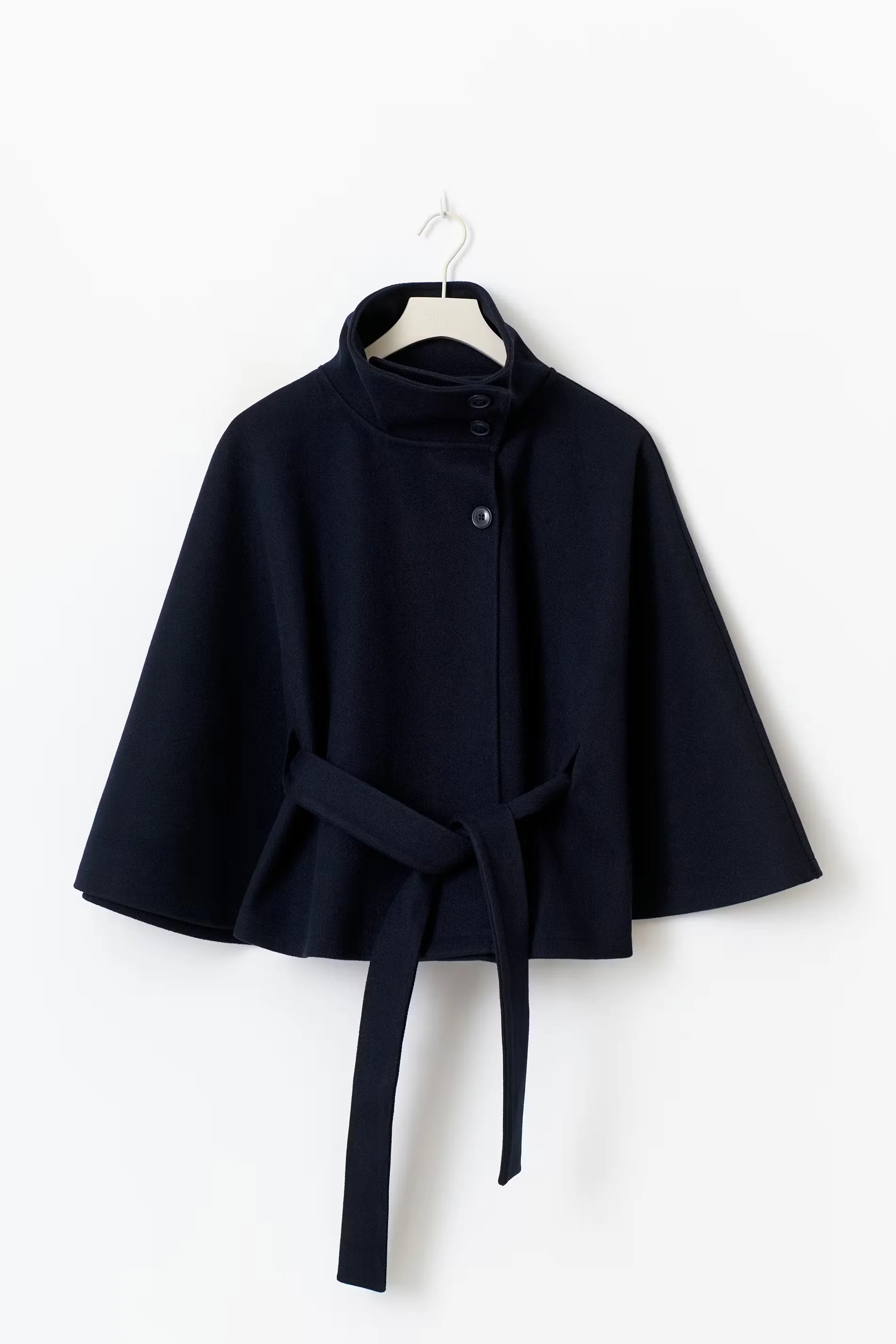 Lilia Milano Veste Femme à Manches Chauve-Souris – Manteau Épais en Polyester Chaud au Design Moderne Élégant - Image 11