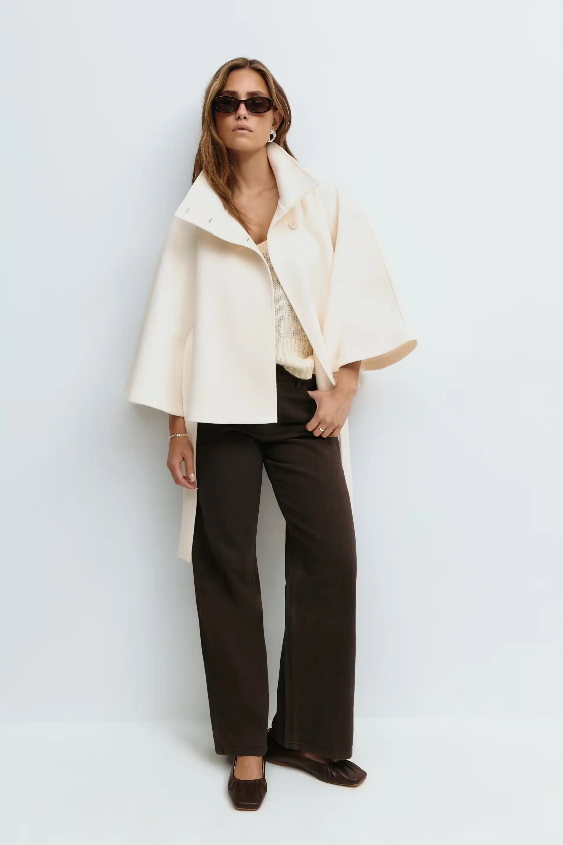 Lilia Milano Veste Femme à Manches Chauve-Souris – Manteau Épais en Polyester Chaud au Design Moderne Élégant - Image 3