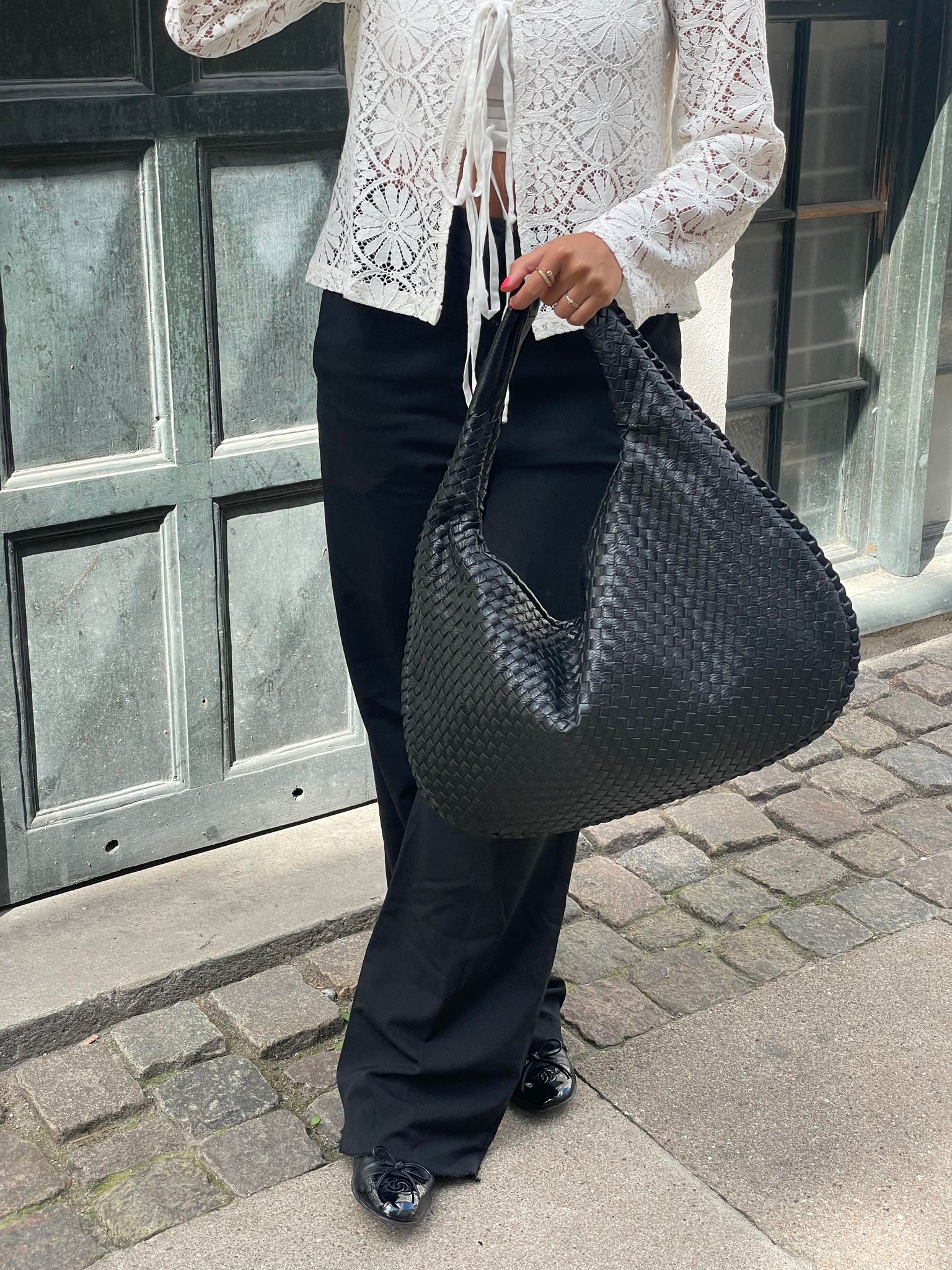 Noa Sac à Main Tressé Femme – Design Élégant en Cuir Végan avec Grand Espace et Fermeture Éclair - Image 3