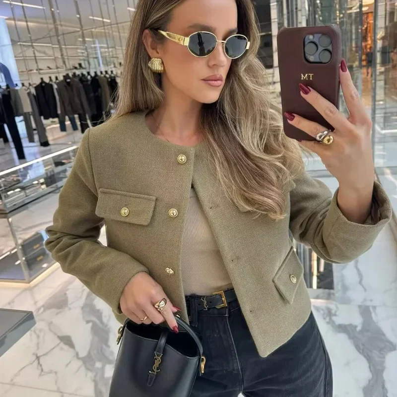 Sara Veste de Luxe Femme – Veste Cintrée avec Boutons Dorés et Silhouette Élégante - Image 9