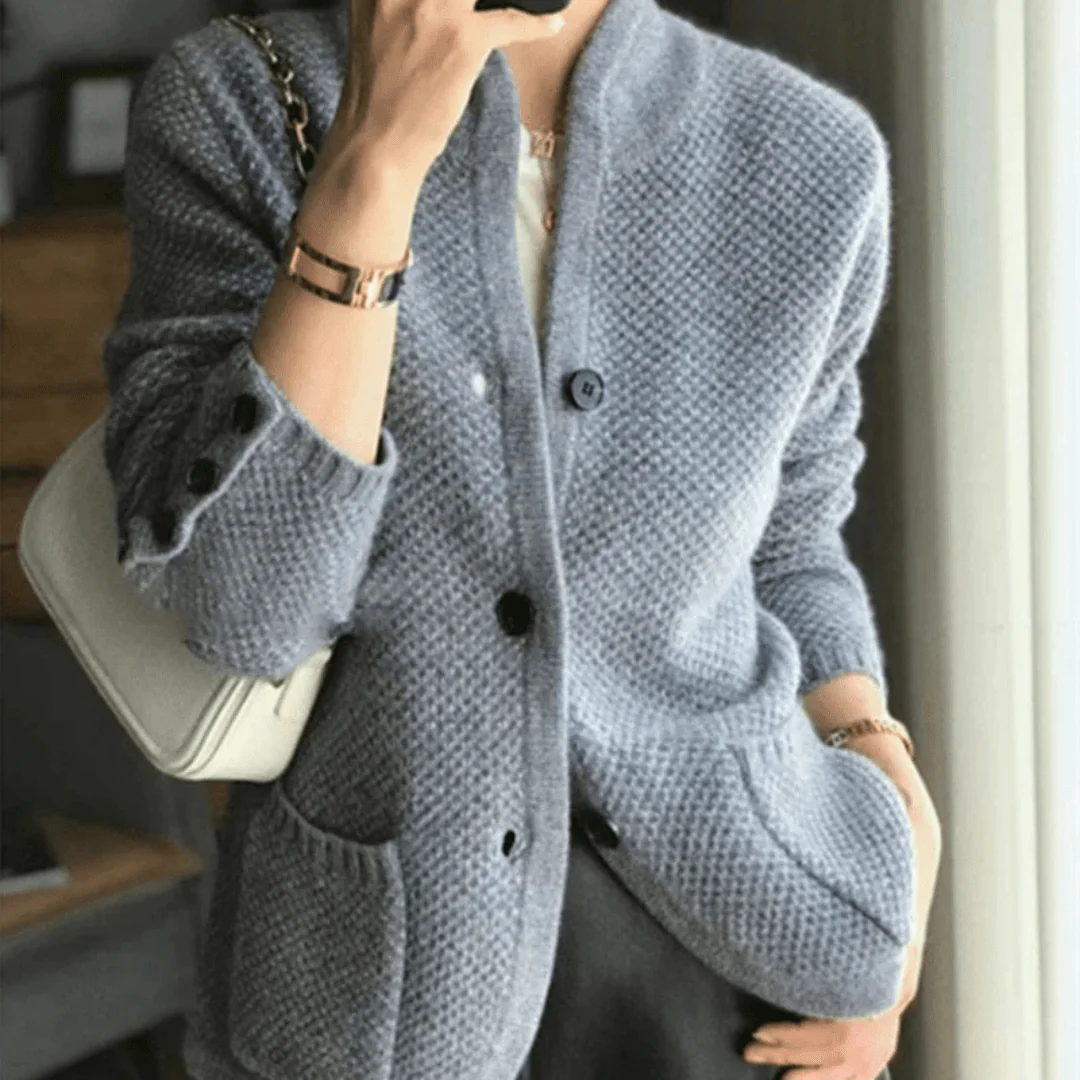 Xyla Cardigan Femme – Cardigan Douillet et Sophistiqué au Style Élégant et Confortable - Image 3